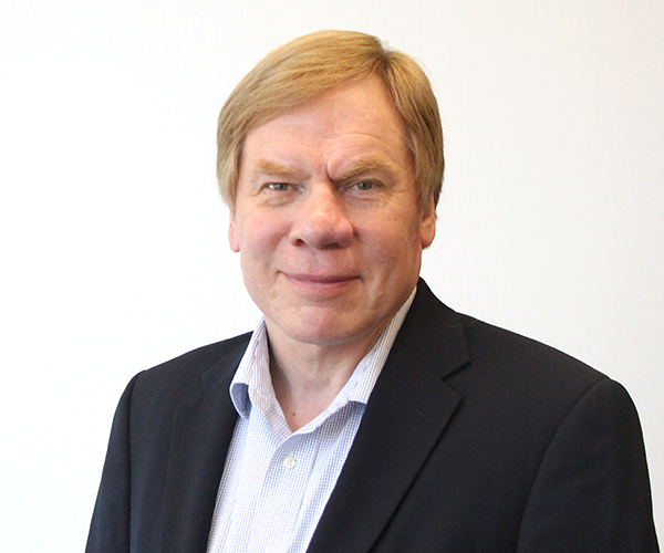 Headshot of Glen Nowak